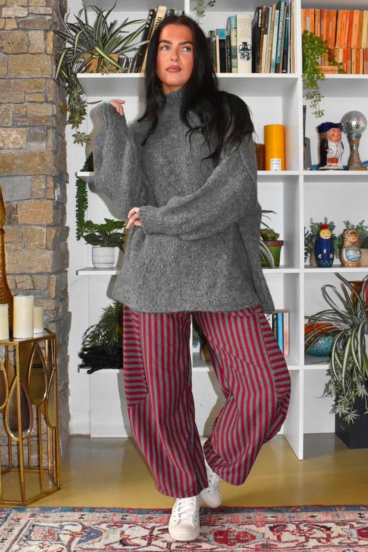 Sunday Morning 7/8 Barrel Pant Grey & Burgundy
